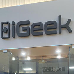 on my own shit (feat. ex dante)