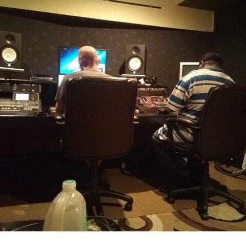In Da Stu (feat. Nardy G)