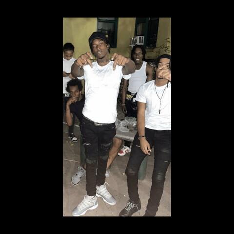 Trends (feat. Mhaddy2hotty & MoneyRo)