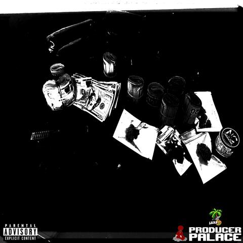 Fake Opps (feat. FlyGuyVeezy, JayDaDarkskin & Sheisareliii)