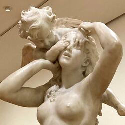 to the beat (feat. mikeythewzrd) (House Remix)