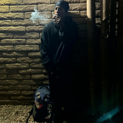 Orlando (feat. Jeezy44)