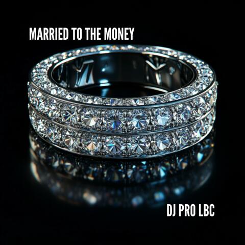 Married To The Money (feat. Renzo Romanii)