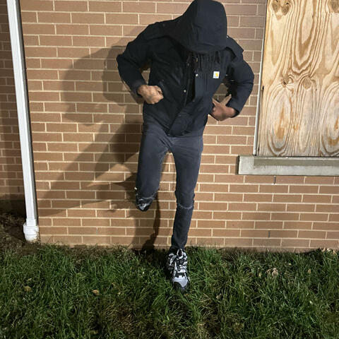 1017 BloodHound Lil Jeff (feat. Marii 2x)
