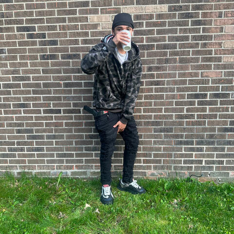 Fuxk it pour it up (feat. Sleepo)