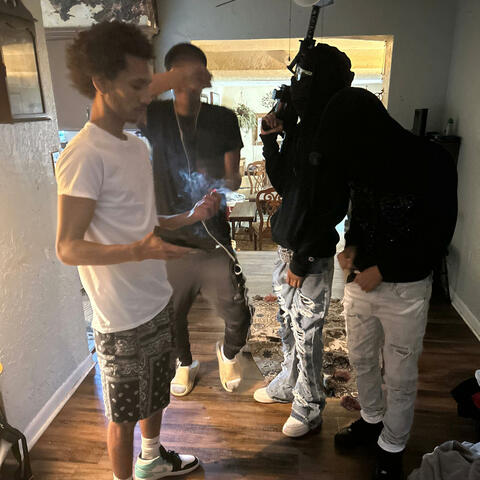 Sayy (feat. LiDopkhat & 1700kden)