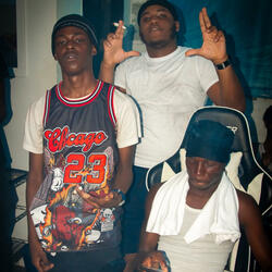 We Cuttin (feat. OTGBerry & 556Brick)