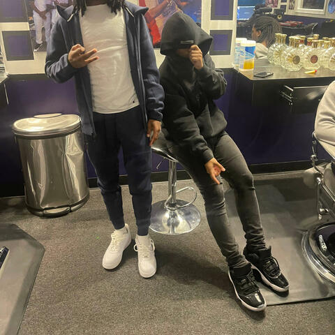 baby bottle (feat. pjm6ney)