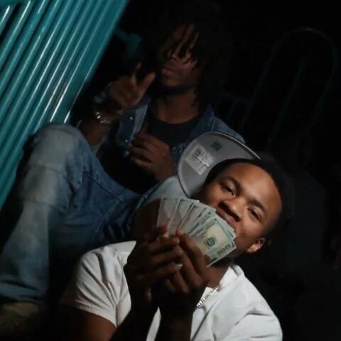 Looking for Closure (feat. MG Kelbo)