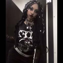 I love emo bitches