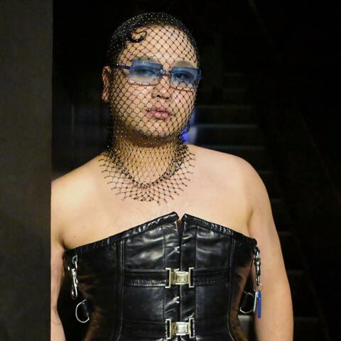 Corset Me Free