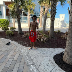 Rockout.ent (Bag over bitches)