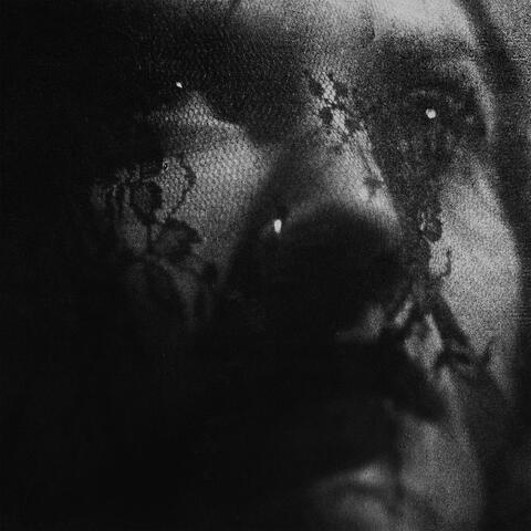 confessional (deluxe)