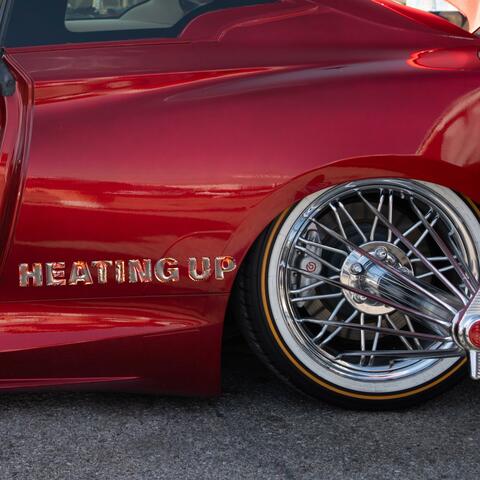 HEATING UP (feat. SumSeriouss & Sir.Domo)