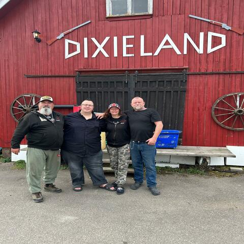 Dixieland (feat. Trond Gellein, Mona Gellein & Engaboss)