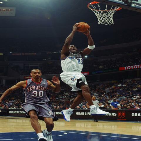 23 Onna Wizards