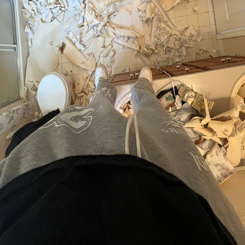 i dont wanna talk, please sleep