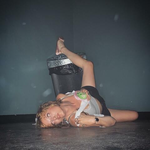 woes (live from common roots studio)