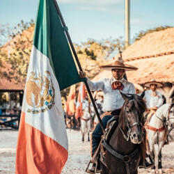 Arriba Revolucion (Extended Version )
