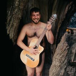 ולי יש גיטרה