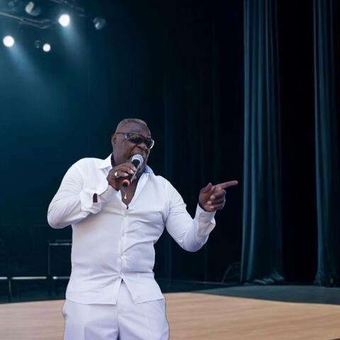 YOUR THOUGHTS TURN TO ME (feat. Barrington Scott Henderson)
