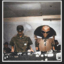 Hey DJ!