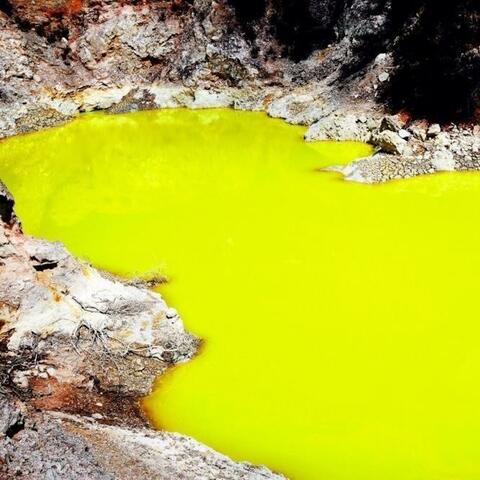 Ben 10 (feat. S6LTY)