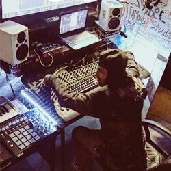 Time stamps (feat. Tre Sav) (Radio Edit)