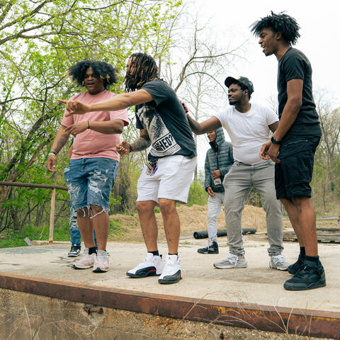 GET UPP (feat. YKR RELLO, YKR JAY & LCS SLICKK)
