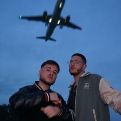 De La Mano De Dios (feat. Metrick)