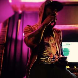 Carmen SanDiego (feat. Zakky Chann)