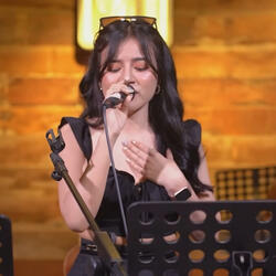 ឈឺ - Cover by Bie Ya-SpeedUp