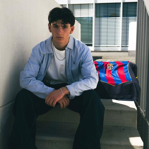 Barcelona (feat. Lil Nap)