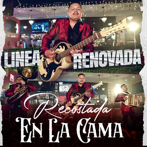 Recostada en la cama
