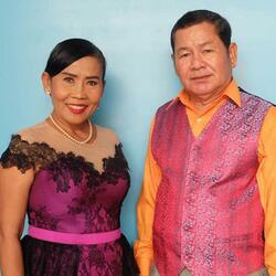 អាយ៉ៃឆ្លើយឆ្លងកំប្លែង