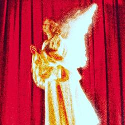 por qué un angel me hace llorar?