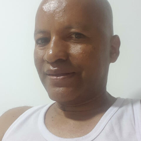 CON MI PIJAMA EN LA MANO