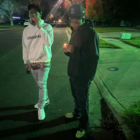 Feel That Pressure (feat. Twinny Nuski)