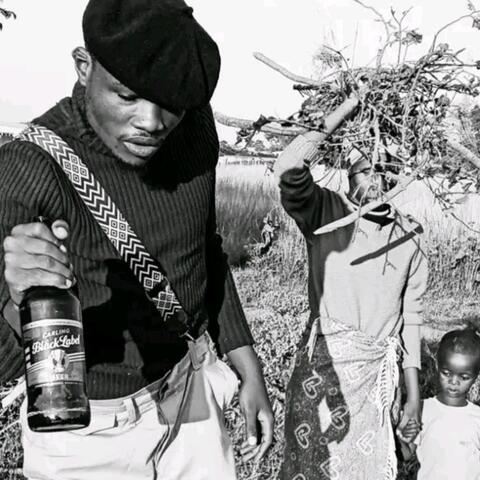 Ithuna (feat. Dark tone DT & BushliieyY)