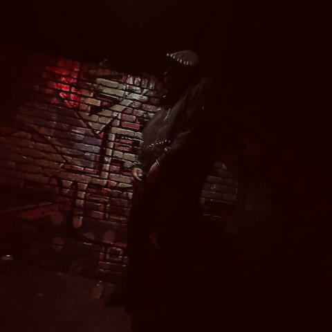 cant see me!
