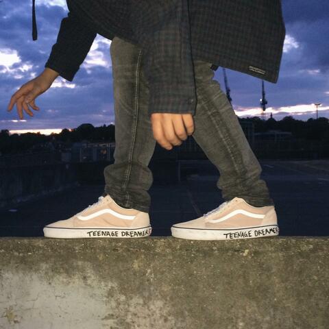 Teenage dreamer