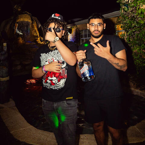 ionk b (feat. Stvckmarr)