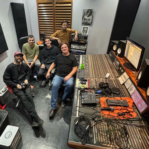 Muy Liniers (Vivo Magdalena Sound Studio)