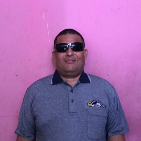 Bombom Mucha Ropa (playero dembow)