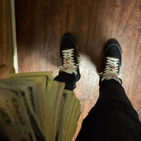Look at em