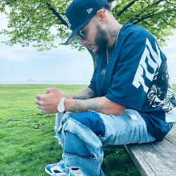 Noche De Jangueo (feat. Carleey)