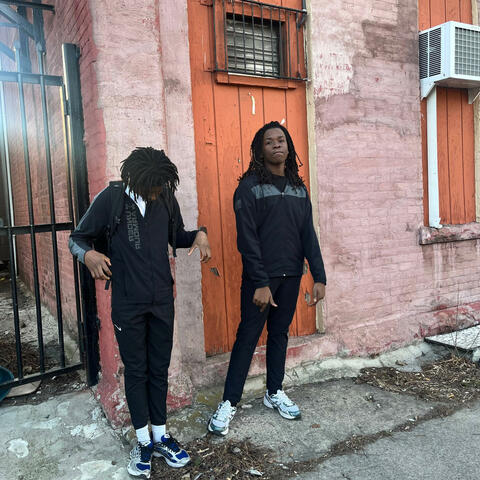 Triple H (feat. Babymiloo)