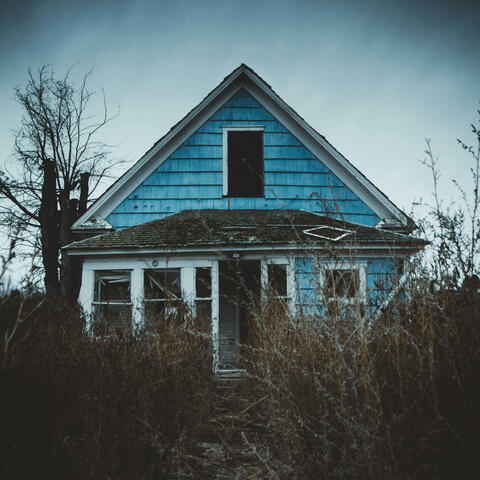 The Silence Before the Haunting