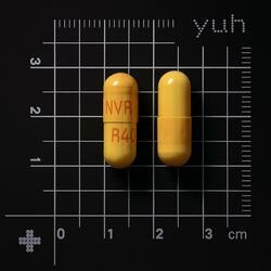 yuh (feat. Yung Snaps & Ung Spædbarn)