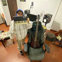 Dudas (feat. Toms De Jerry)